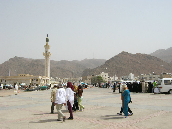 Tentang Jabal Uhud: Bukit Bersejarah dalam Perang Uhud